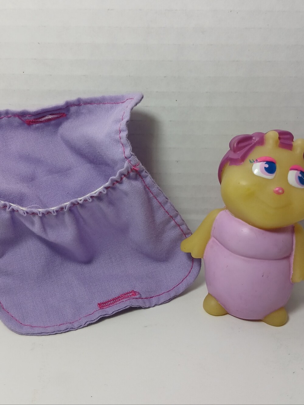 Hasbro Playskool Glo Friends Bonnie Beetle & Sleeping Bag 1986 Rare HTF GLOWS
